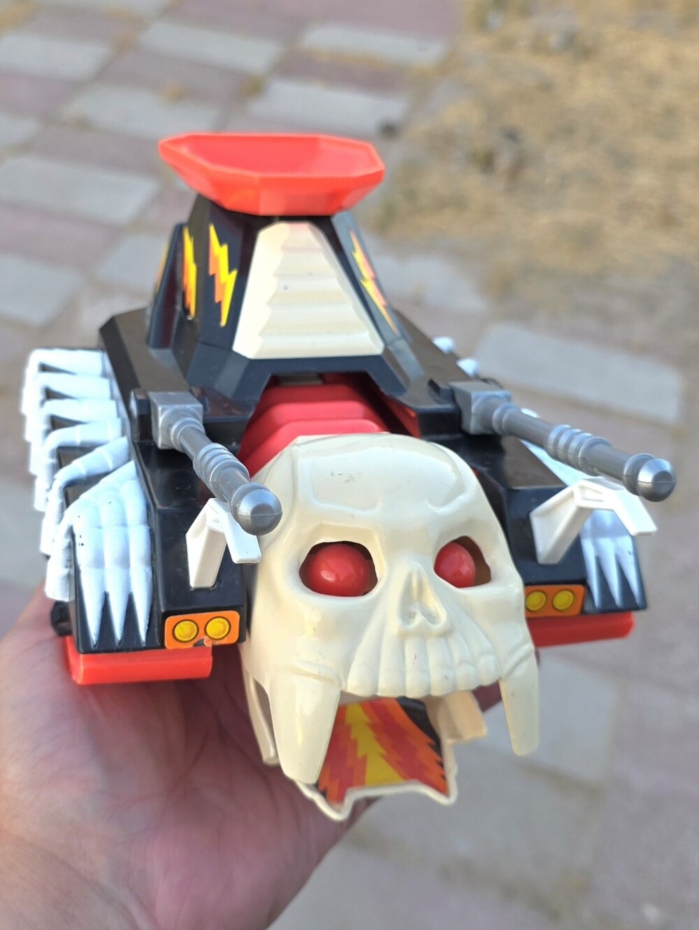 Skull Tank Loose 1984 Voltron Panosh Palace Vintage rare Missing Clear Top To Tu